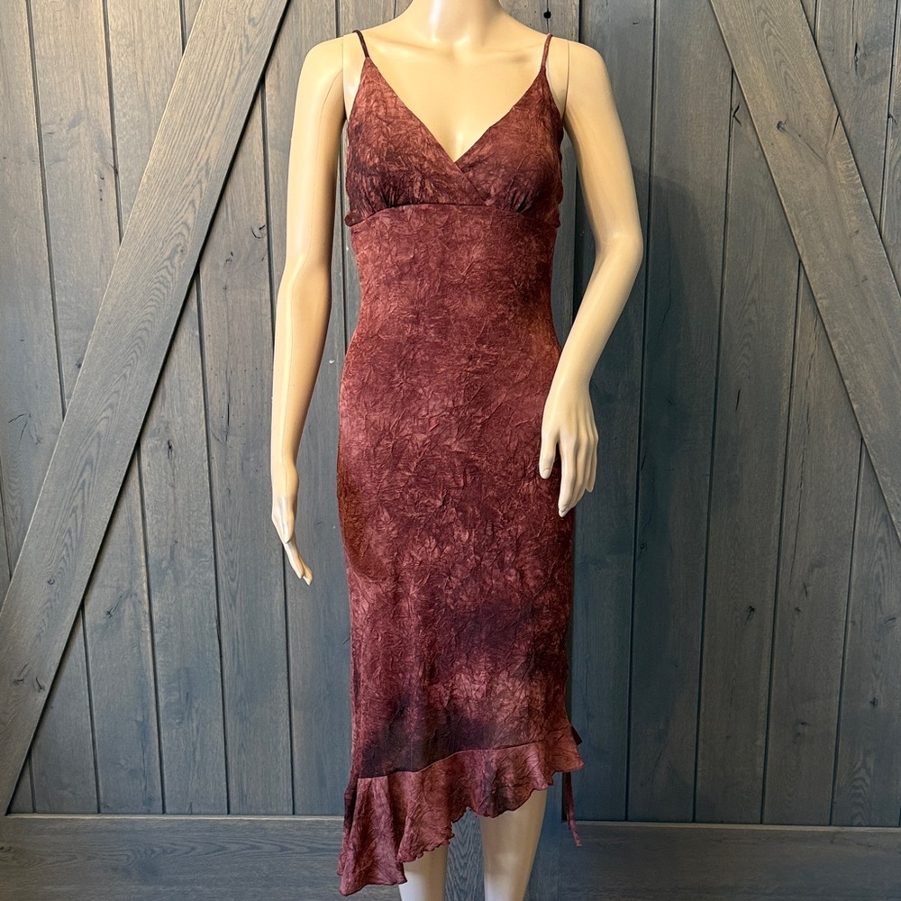 Elegant Burgundy Sleeveless Dress